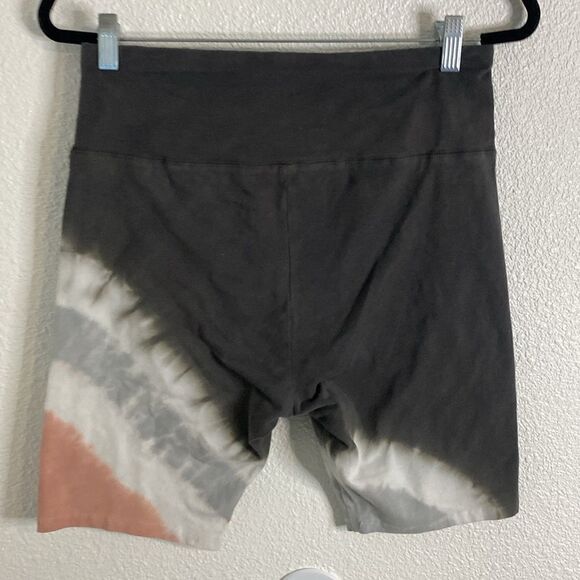 NWOT- Disney -Mickey Mouse- tie dye biker shorts- Grey/Pink- Size medium - Picture 4 of 5